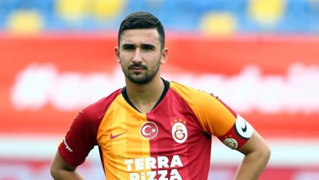 FC Galatasaray’ın 17 Yaşındaki Öğrencisi, Kaptan Kol bandıyla Maça Girdi